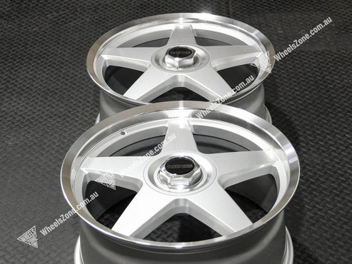Holden 20 inch MOMO Star Style Wheels in Silver with Machined Lip STAR ...
